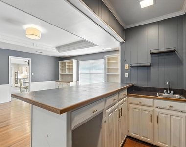 7938 Fair Oaks Avenue - Photo Thumbnail 9