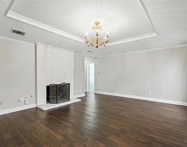 7938 Fair Oaks Avenue - Photo Thumbnail 4