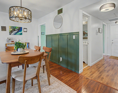 3930 Oaks Clubhouse Drive - Photo Thumbnail 7