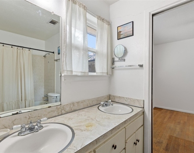 4765 Stallcup Drive - Photo Thumbnail 9