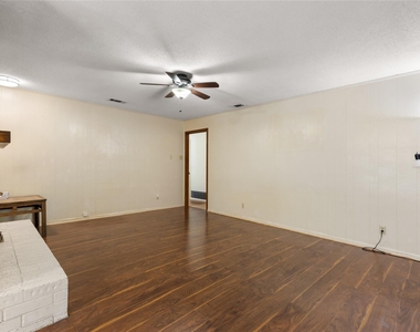 4765 Stallcup Drive - Photo Thumbnail 24