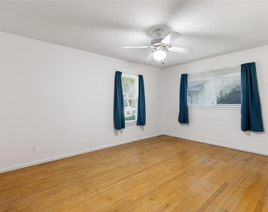 4765 Stallcup Drive - Photo Thumbnail 11