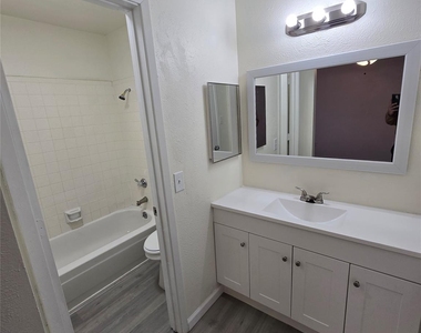 1451 Brook Meadow Circle - Photo Thumbnail 5