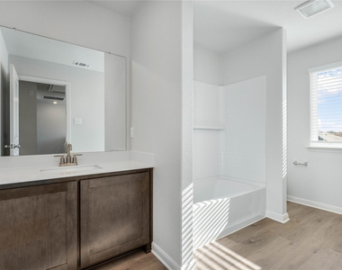 11117 Santana Drive - Photo Thumbnail 6