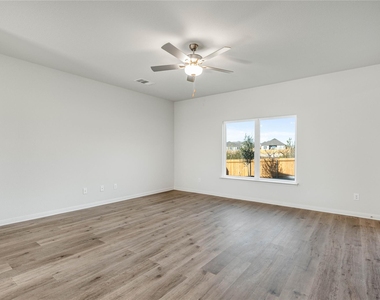 11117 Santana Drive - Photo Thumbnail 7