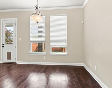 1819 Park Highland Way - Photo Thumbnail 14