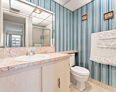246 Normandy Lane - Photo Thumbnail 13