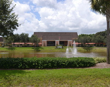 246 Normandy Lane - Photo Thumbnail 37