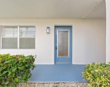 246 Normandy Lane - Photo Thumbnail 22