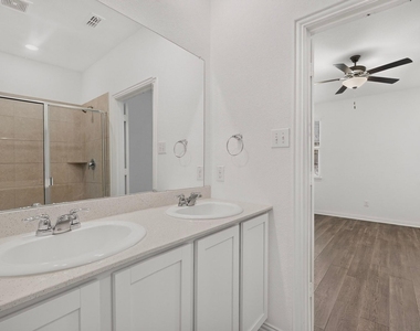 11609 Silver Queen Drive - Photo Thumbnail 14