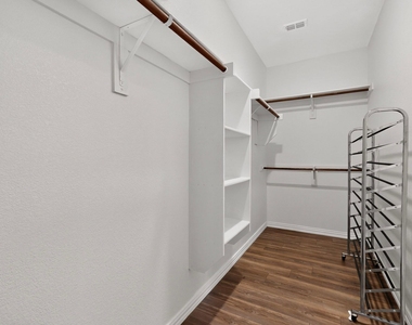 11609 Silver Queen Drive - Photo Thumbnail 19