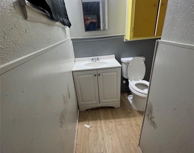 5181 Cardiff Street - Photo Thumbnail 4
