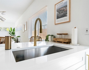 3300 Westview Avenue - Photo Thumbnail 13