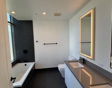 1801 N Pearl Street - Photo Thumbnail 33