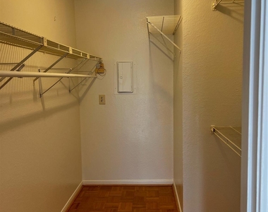 8545 Midpark Road - Photo Thumbnail 18