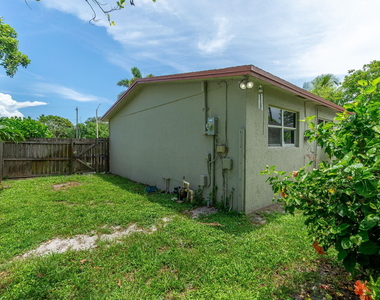 2831 N Seacrest Boulevard - Photo Thumbnail 29