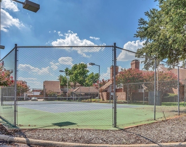 18240 Midway Road - Photo Thumbnail 26