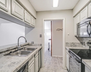 18240 Midway Road - Photo Thumbnail 18