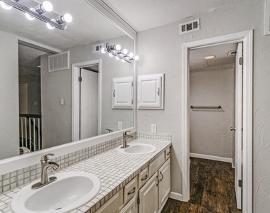18240 Midway Road - Photo Thumbnail 23