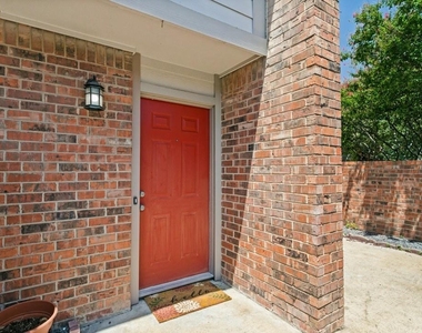 18240 Midway Road - Photo Thumbnail 3