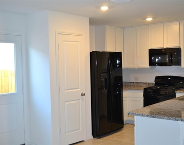 1230 Cherry Bark Drive - Photo Thumbnail 6