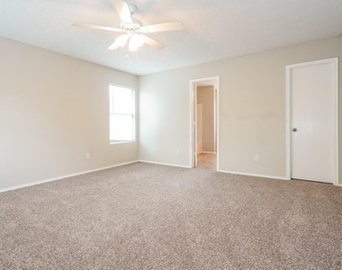 3356 Mojave Drive - Photo Thumbnail 11