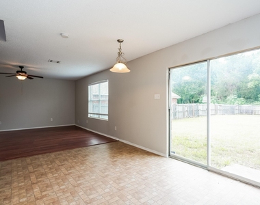 3356 Mojave Drive - Photo Thumbnail 4