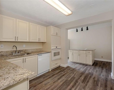 1130 Ne 24th Street - Photo Thumbnail 20