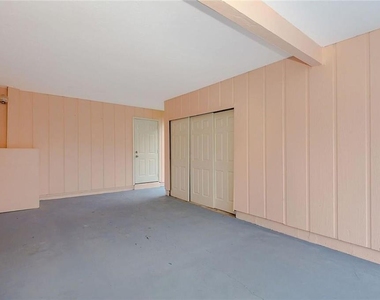 1130 Ne 24th Street - Photo Thumbnail 4