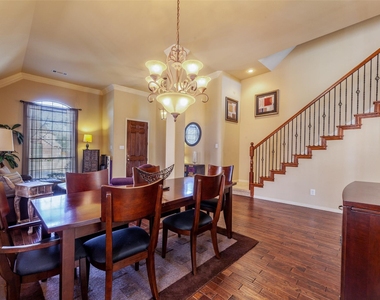 920 Fannin Drive - Photo Thumbnail 7