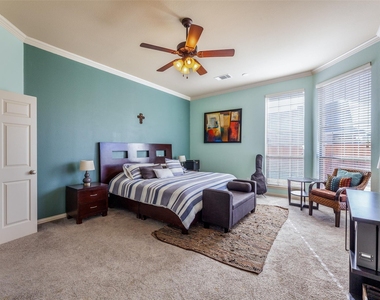 920 Fannin Drive - Photo Thumbnail 21