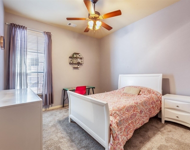 920 Fannin Drive - Photo Thumbnail 28
