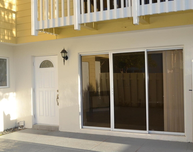 176 Seabreeze Circle - Photo Thumbnail 4