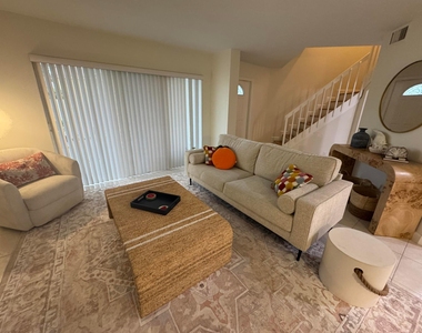 176 Seabreeze Circle - Photo Thumbnail 13