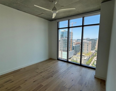 1801 N Pearl Street - Photo Thumbnail 21