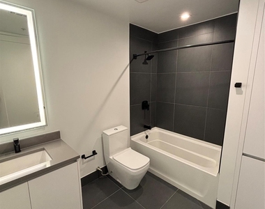 1801 N Pearl Street - Photo Thumbnail 15