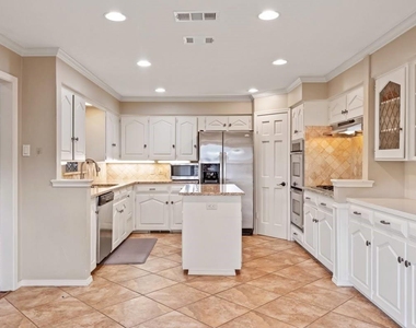 6950 Joyce Way - Photo Thumbnail 5