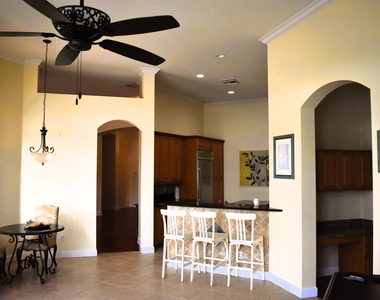 895 Sw Grand Reserves Boulevard Sw - Photo Thumbnail 12