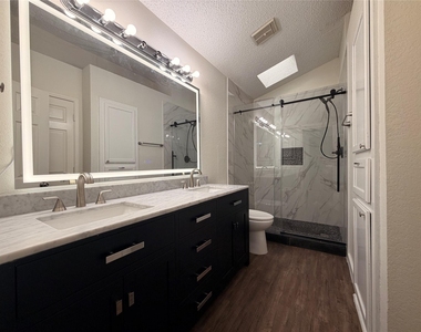 1334 Mimosa Lane - Photo Thumbnail 6