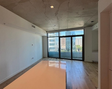 1801 N Pearl Street - Photo Thumbnail 24