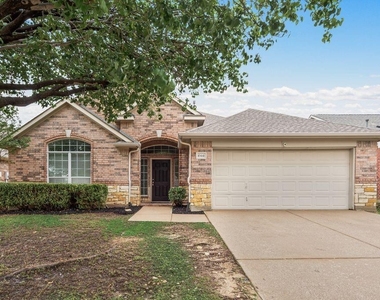 10441 Stoneside Trail - Photo Thumbnail 3