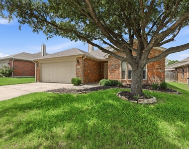 3705 Vista Greens Drive - Photo Thumbnail 1
