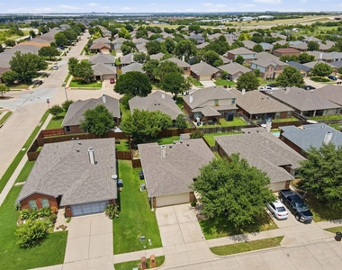 3705 Vista Greens Drive - Photo Thumbnail 31