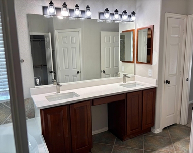2031 Quail Meadow Lane - Photo Thumbnail 13