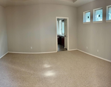 2031 Quail Meadow Lane - Photo Thumbnail 9