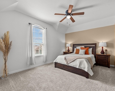 910 Black Hawk Drive - Photo Thumbnail 14