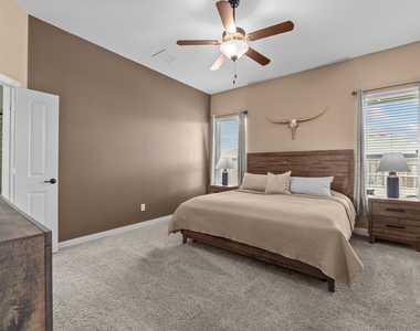 910 Black Hawk Drive - Photo Thumbnail 10