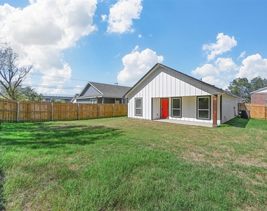 2307 Mill Street - Photo Thumbnail 18