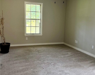3316 Pines Road - Photo Thumbnail 7