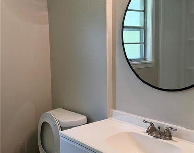 3316 Pines Road - Photo Thumbnail 5